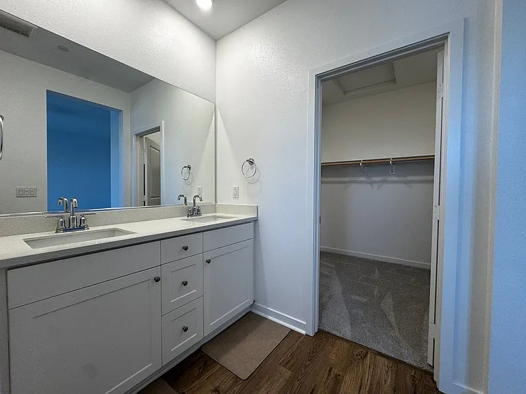 33221 Opal Glass Dr — Photo 35