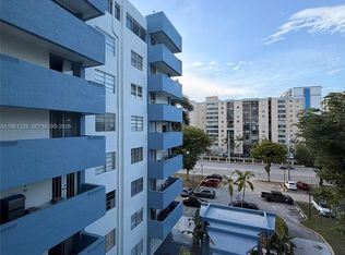 5050 NW 7th St APT 511, Miami, FL 33126