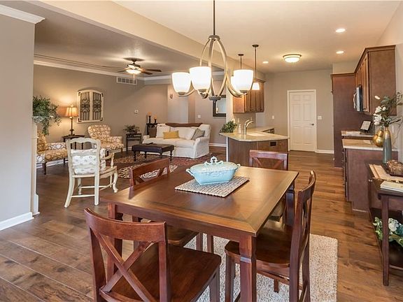 2nd image of 40 Spotts Cir