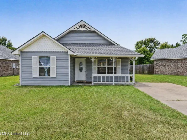 10307 Cottage Ct, Diberville, MS 39540