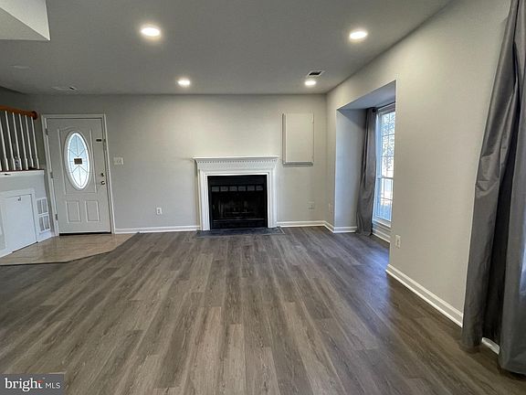 3rd image of 14384 Havener House Ct