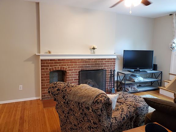 3rd image of 3057 Neil Ave #3057