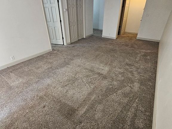 4th image of 239 S Jefferson St #6