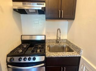 107 W Monument St APT 1D, Baltimore, MD 21201