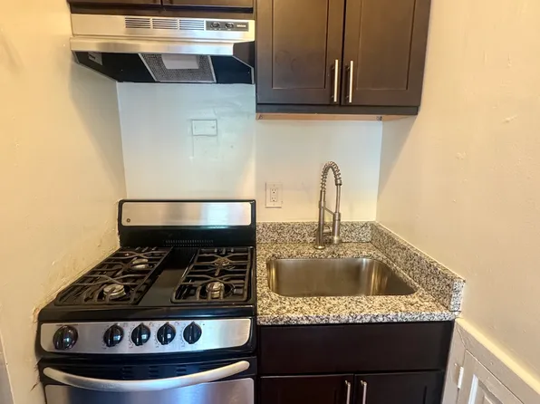 107 W Monument St APT 1D, Baltimore, MD 21201