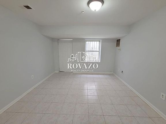 5th image of 40 Wainwright St #1A