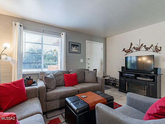 5th image of 424 S Paseo Aguila Unit D