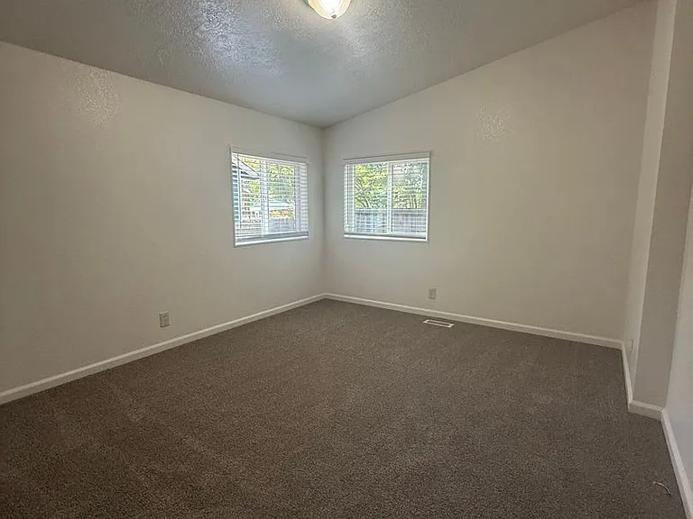 21 Pierson Street — Photo 8