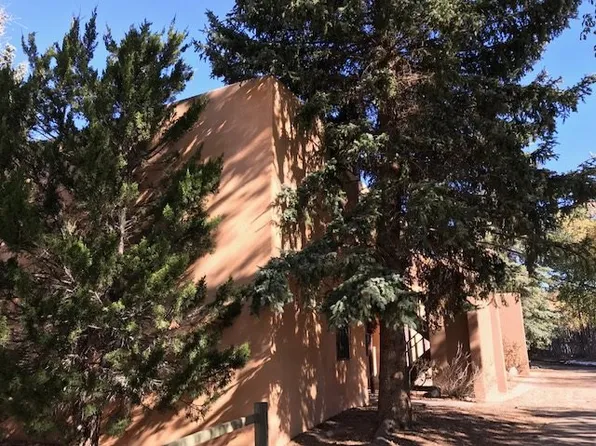 405 Camino De La Placita #5-B, Taos, NM 87571
