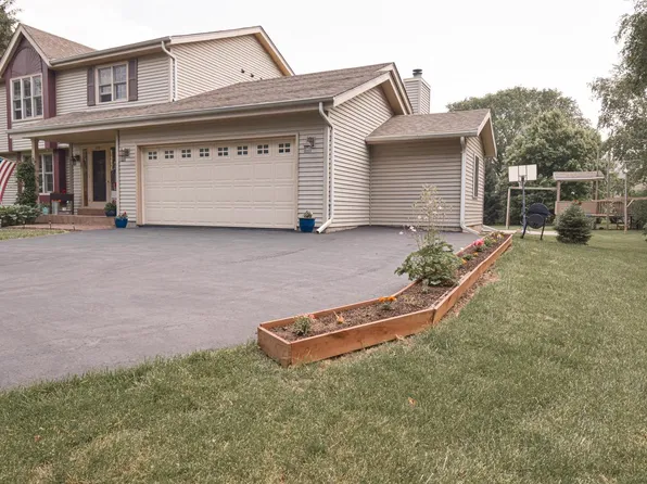 1135 West Walworth AVENUE, Whitewater, WI 53190