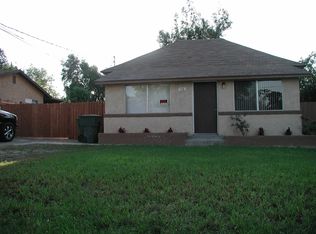 116 N Vicentia Ave, Corona, CA 92882