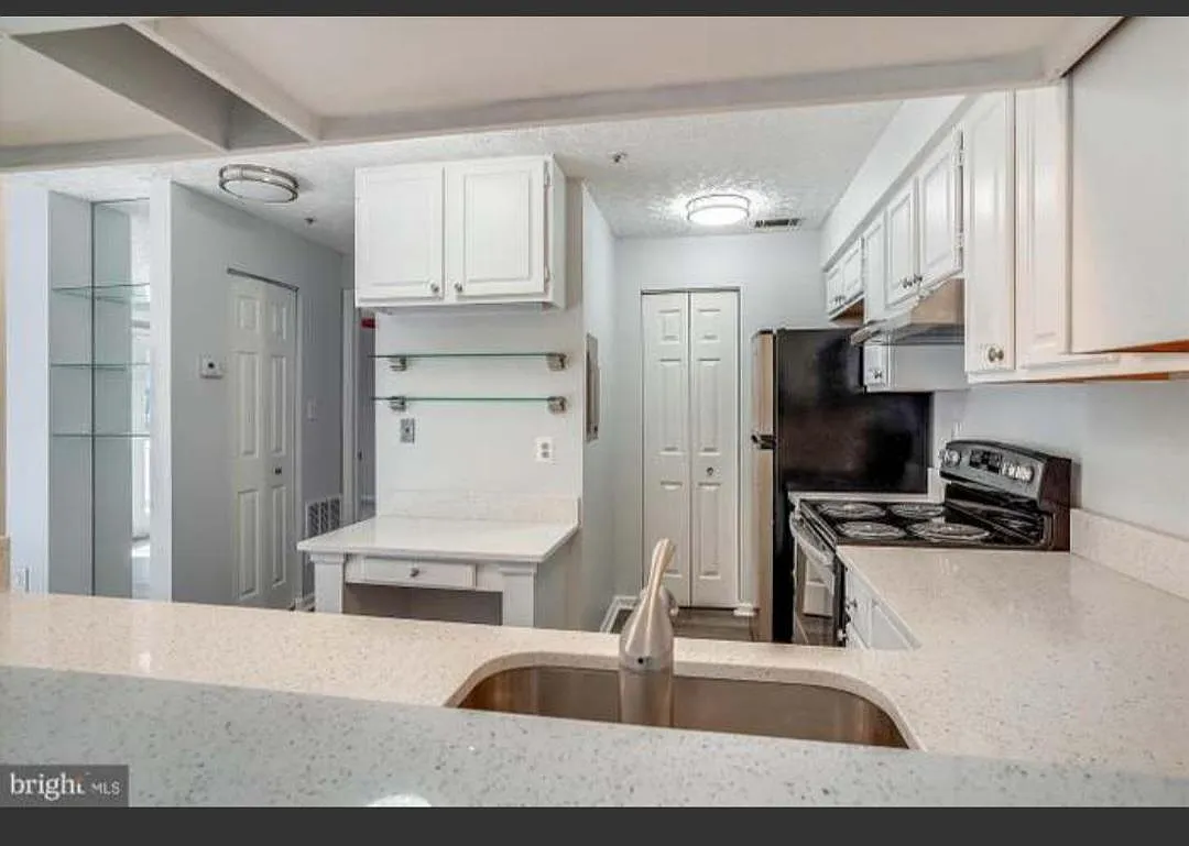 12200 Eagles Nest Ct — Photo 3