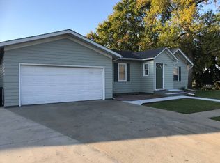 817 Earl St, Pender, NE 68047