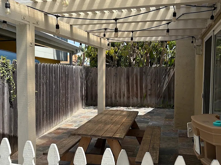 4810 Refugio Ave — Photo 15