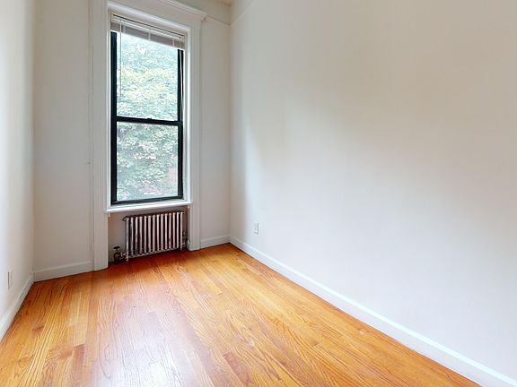 4th image of 317 W 104th St APT 3R