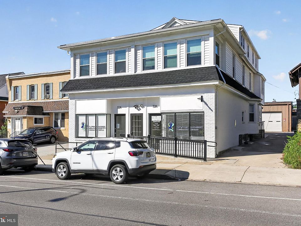 1st image of 324 Darby Rd #326-1R