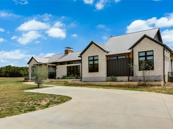 329 Calvary Cv, Dripping Springs, TX 78620