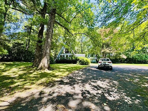 2nd image of 295 Groundhog Hills Rd