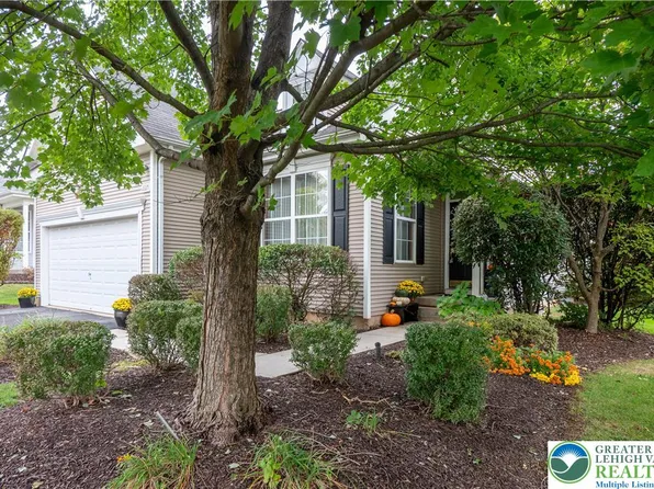 2225 Four Seasons Blvd, Macungie, PA 18062