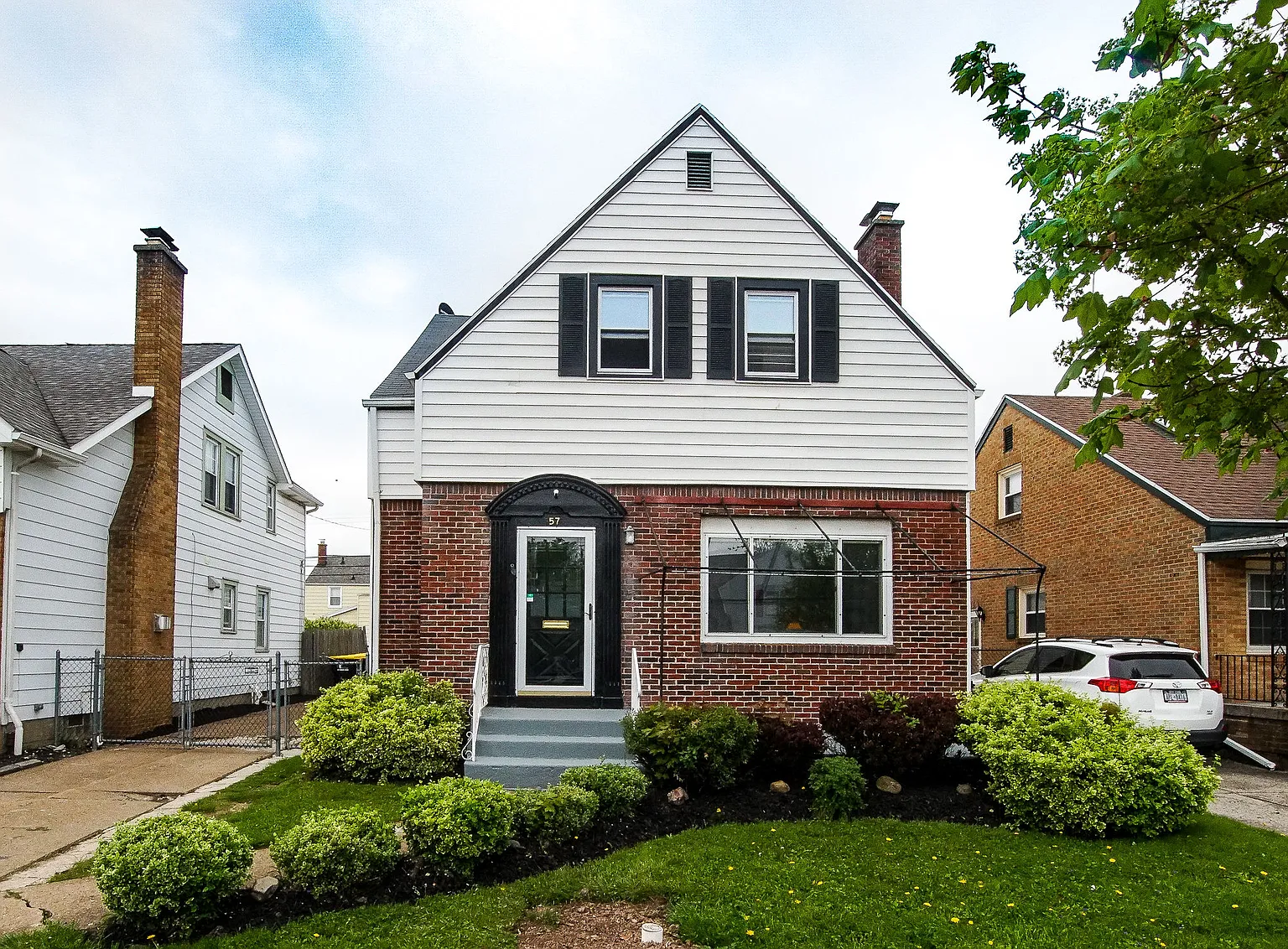 57 Louvaine Dr photo 1