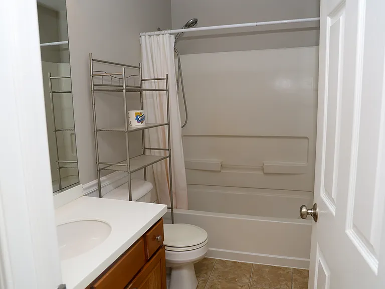 217 Comstock Dr — Photo 63