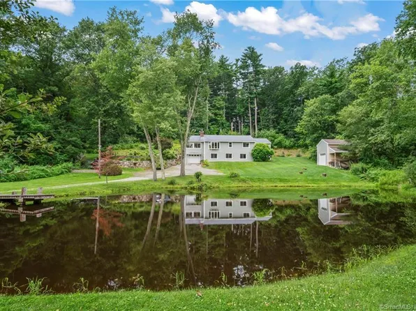 82 Huntingtown Road, Newtown, CT 06470
