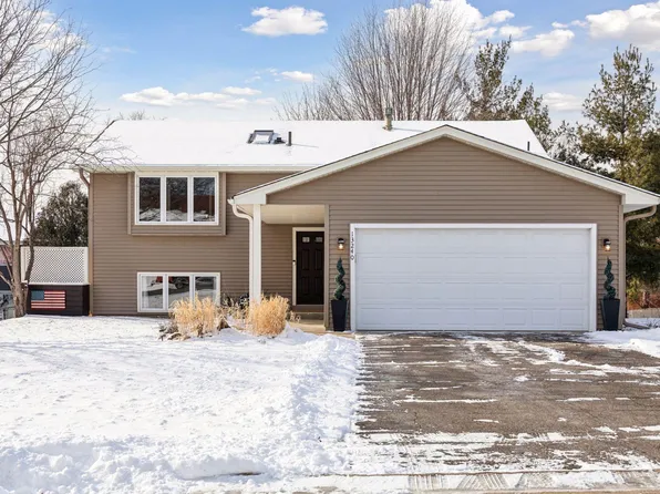13240 Glenhurst Ave, Savage, MN 55378