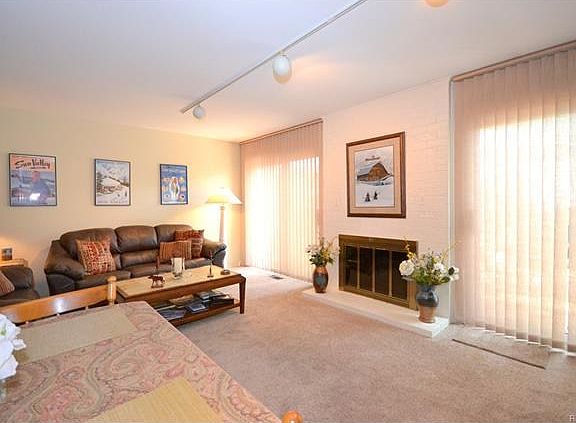 Living Room with Gas Fireplace