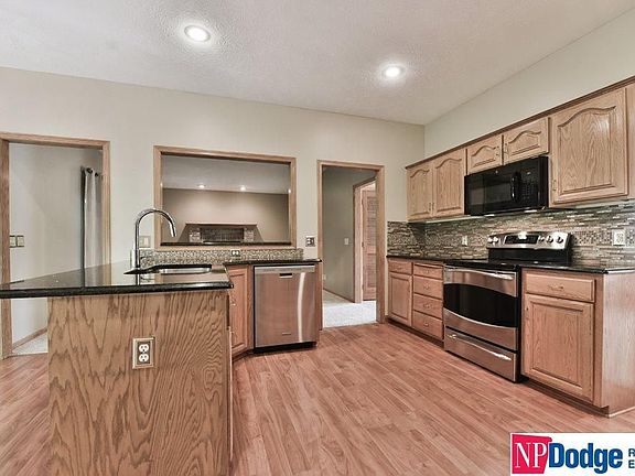 2nd image of 5926 S 175th Avenue Cir