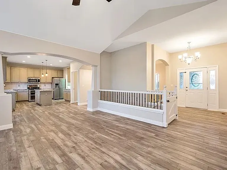 2228 Red Maple Cir — Photo 10