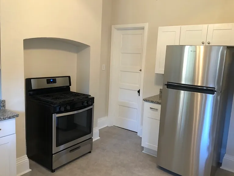 1117 Portland St #1 — Photo 3