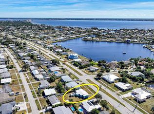 21470 Edgewater Dr, Pt Charlotte, FL 33952