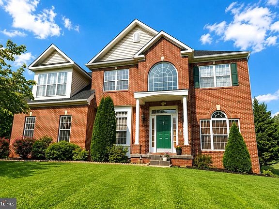 2nd image of 10809 Avonlea Ridge Pl