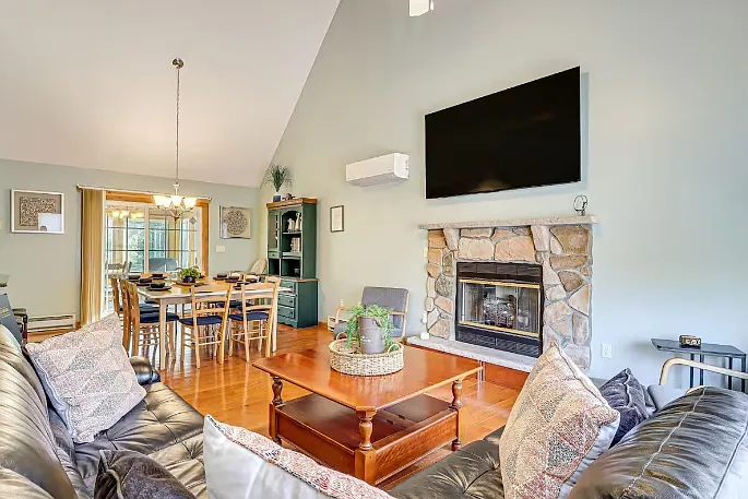 181 Laurel Ln