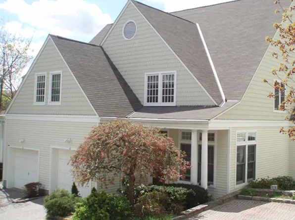 186 Field Point Rd APT 4B, Greenwich, CT 06830