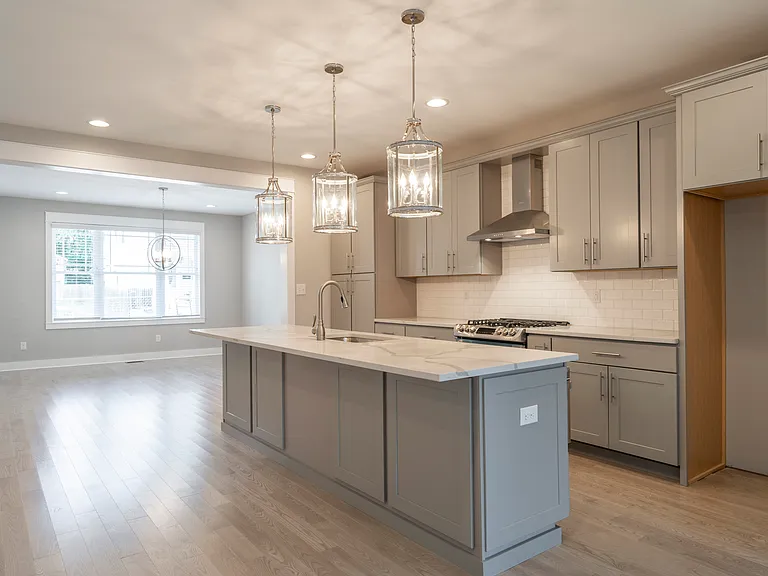 133 Garrett Ave — Photo 3
