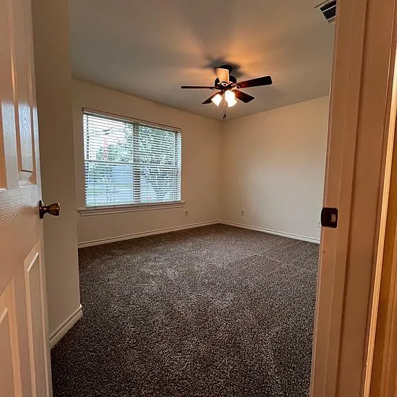 315 College Ave — Photo 26