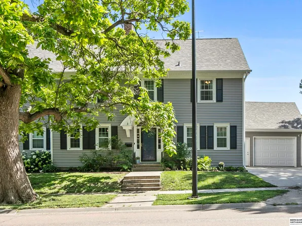 2573 Van Dorn St, Lincoln, NE 68502