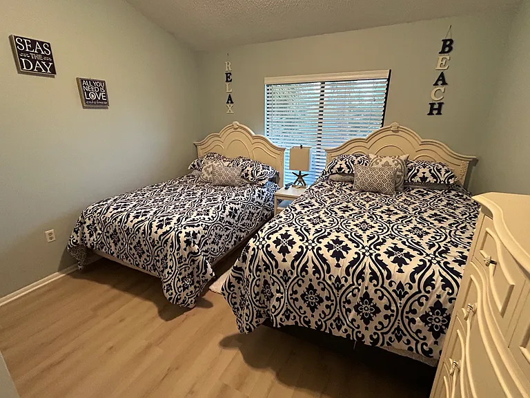 7378 Cloister Dr — Photo 11