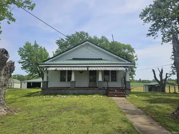 972 N 300th Rd W, Washington, IN 47501