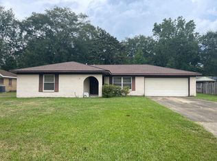 2624 Northridge Dr, Gautier, MS 39553