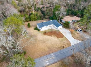 354 Greencrest Dr, Athens, GA 30605