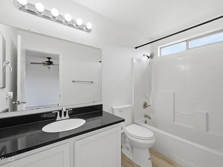 21862 N 40th Pl — Photo 13
