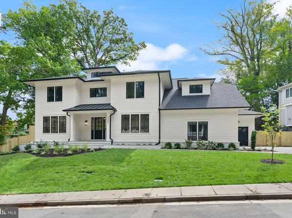 2321 N Vernon St, Arlington, VA 22207