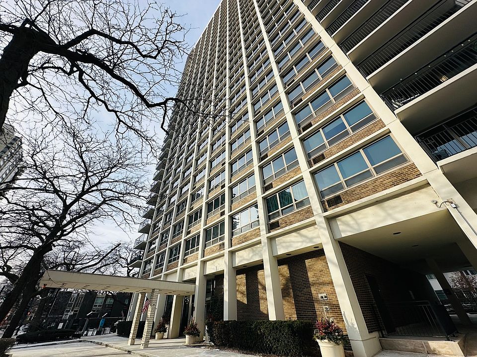 1st image of 88 W Schiller St APT 1105L