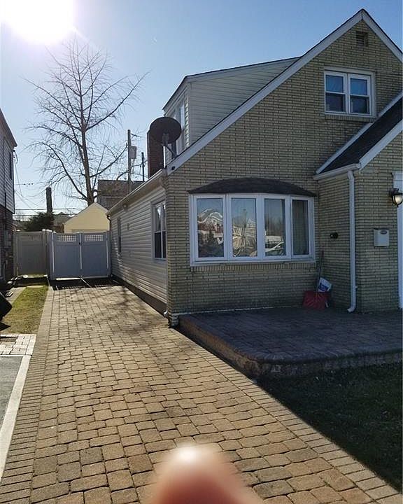 1st image of 542 E Park Ave