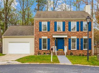 7 Heatherwood Ct, Greensboro, NC 27407