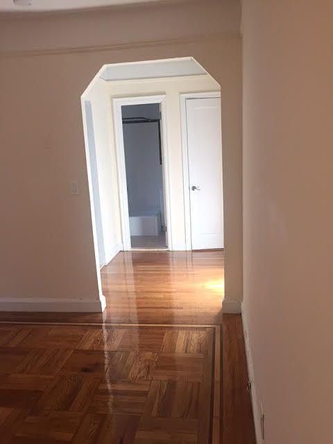 2nd image of 36 Ellwood St APT C7