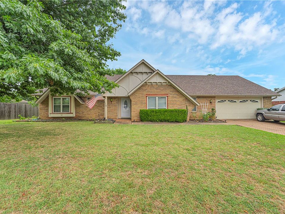 1st image of 1311 S Countrywood Pl