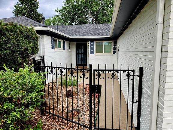 3rd image of 10820 Claire Ln